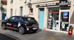 Voiture et Devanture 300x164 Voiture et Devanture 300x164 - Nos formules